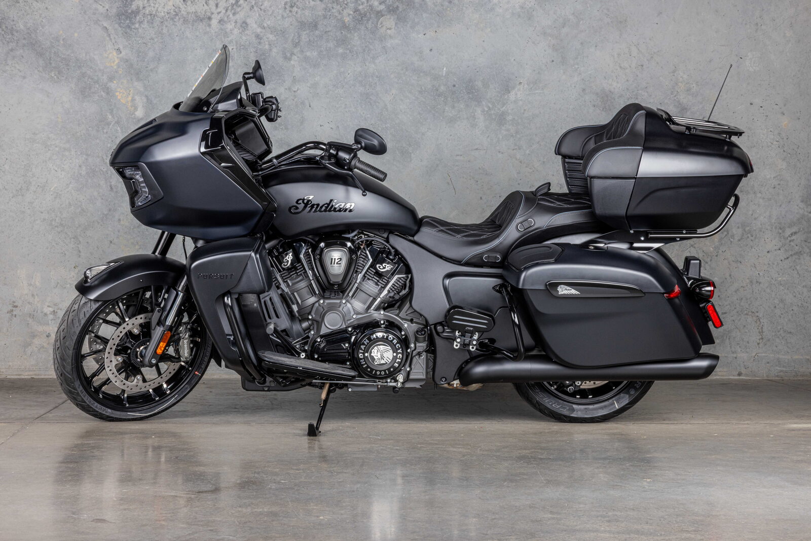 2026 Indian Pursuit Dark Horse + 112 & Audio Package