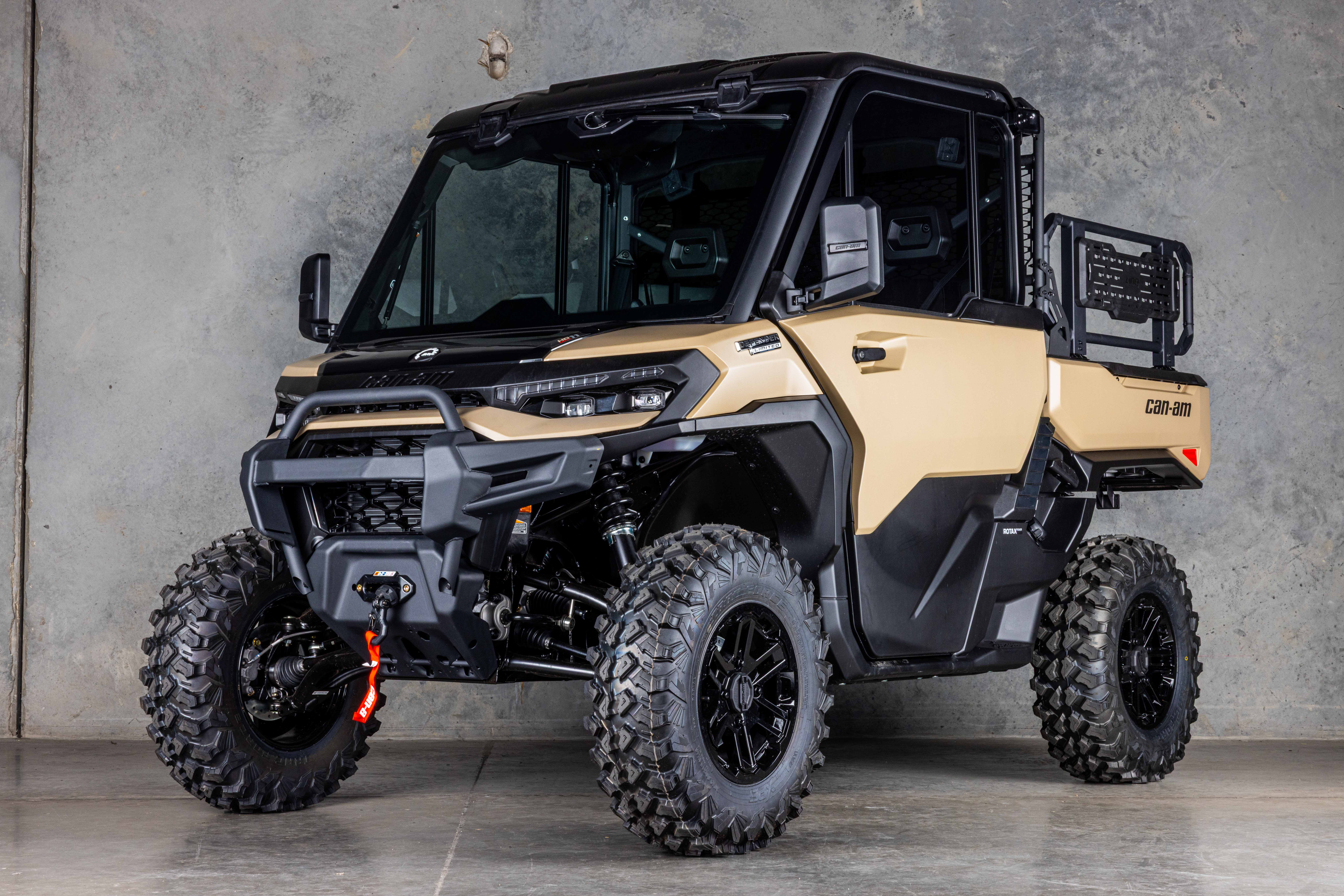 2027 Share Can-Am DEFENDER XU LIMITED HD11 - VK002691 LIMITED HD11 - VK002691 — photo 1 of 22