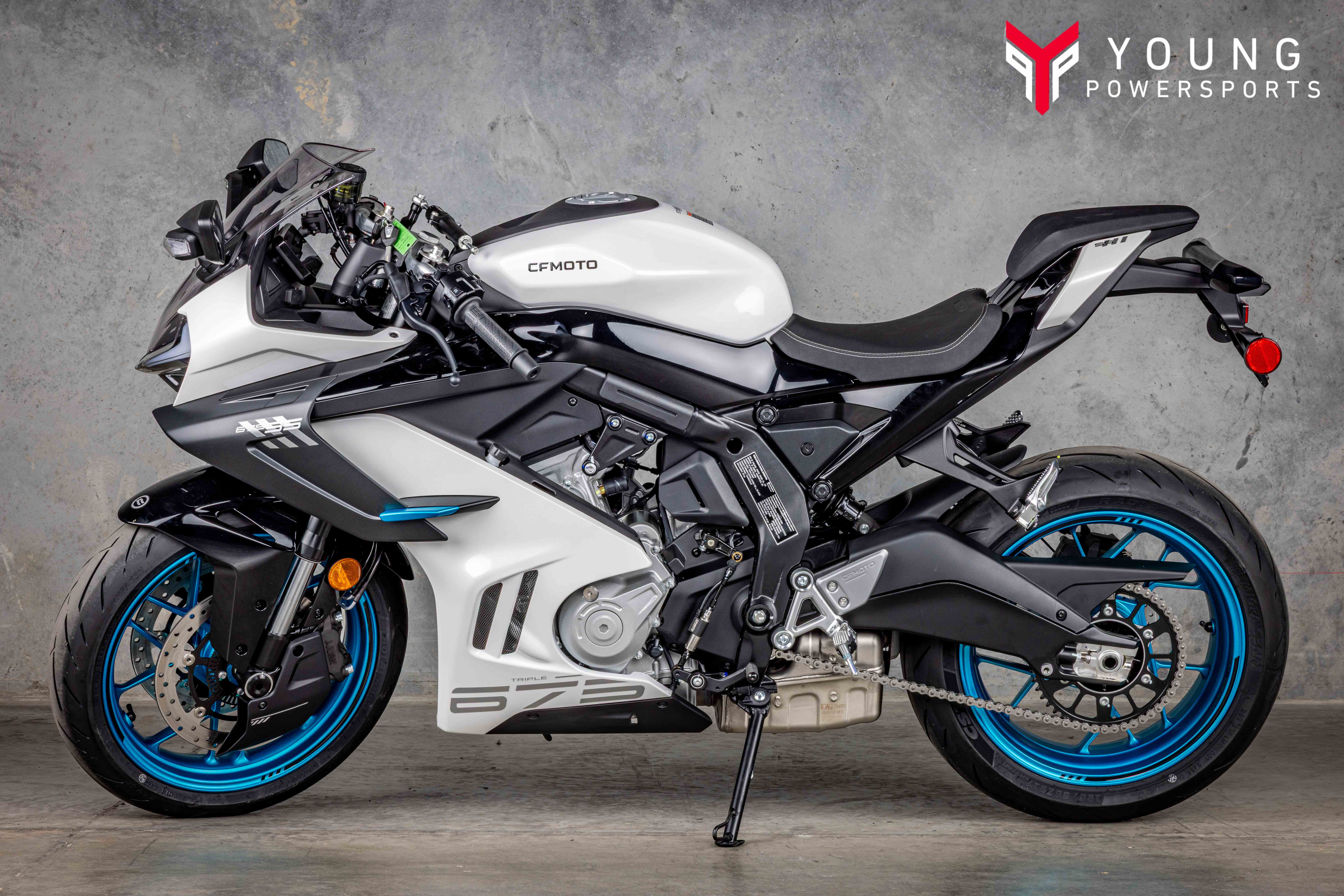 2026 Cfmoto 675SS Base