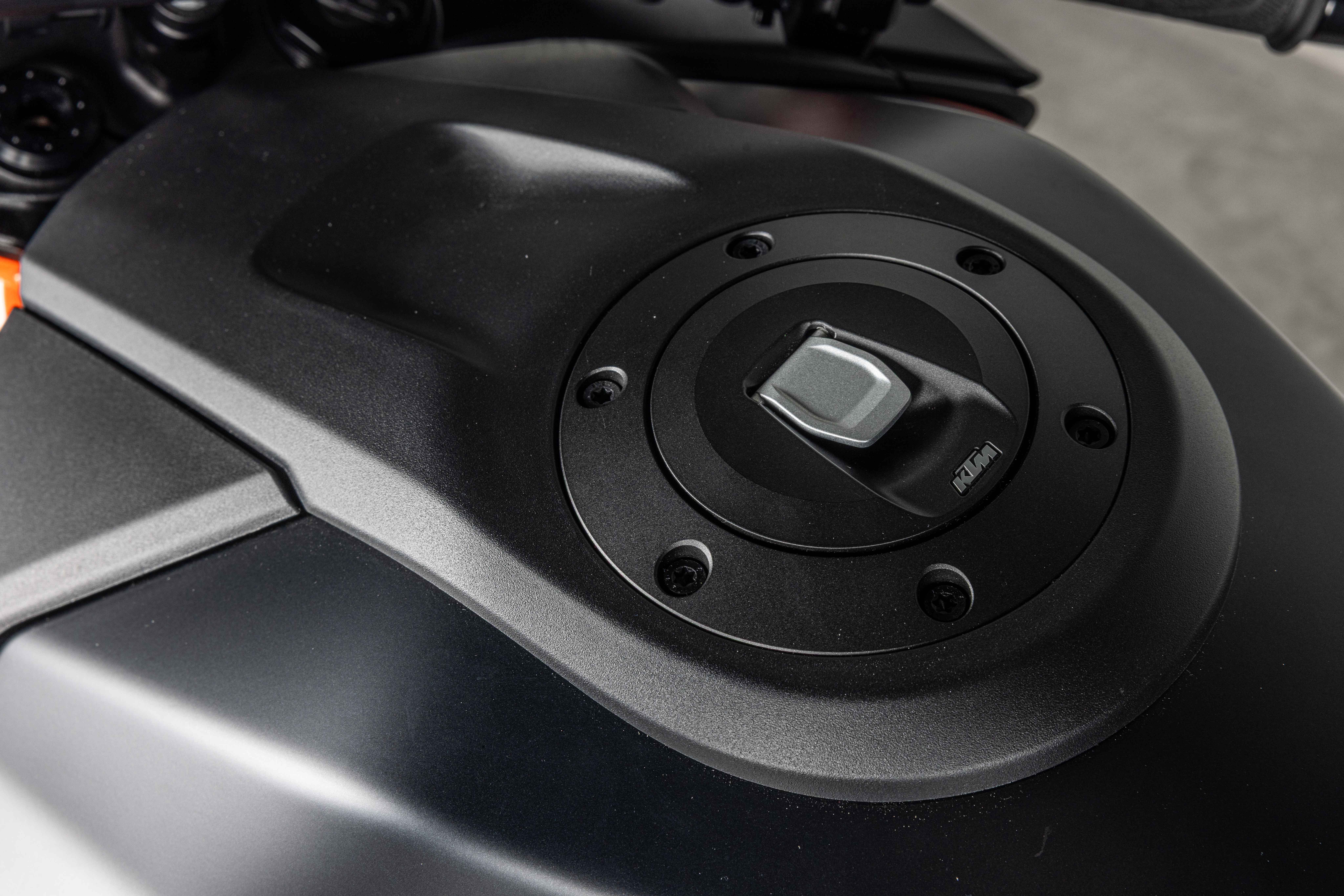 2026 KTM 1390 SUPER DUKE R EVO MOTORCYCLE