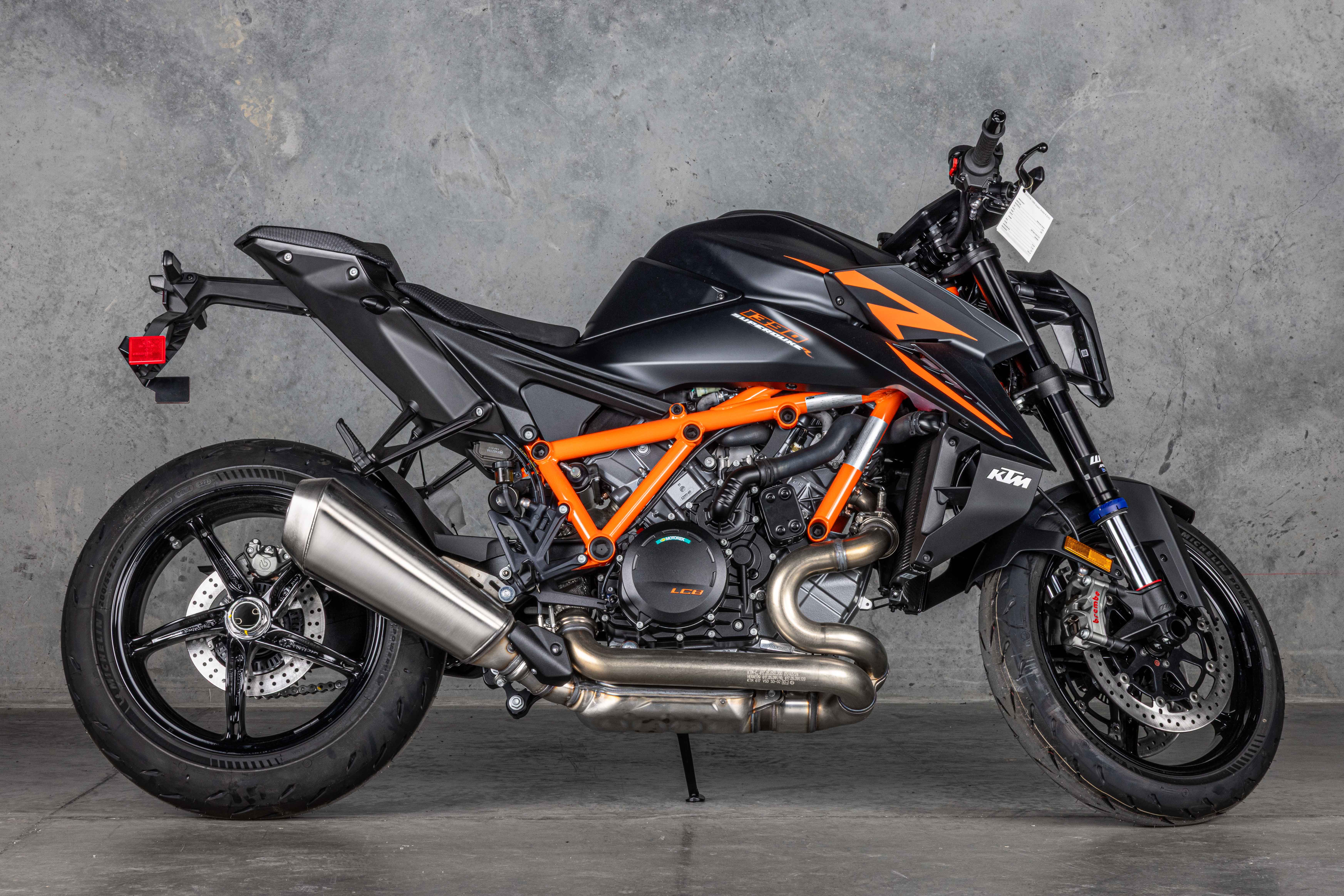2026 KTM 1390 SUPER DUKE R EVO MOTORCYCLE