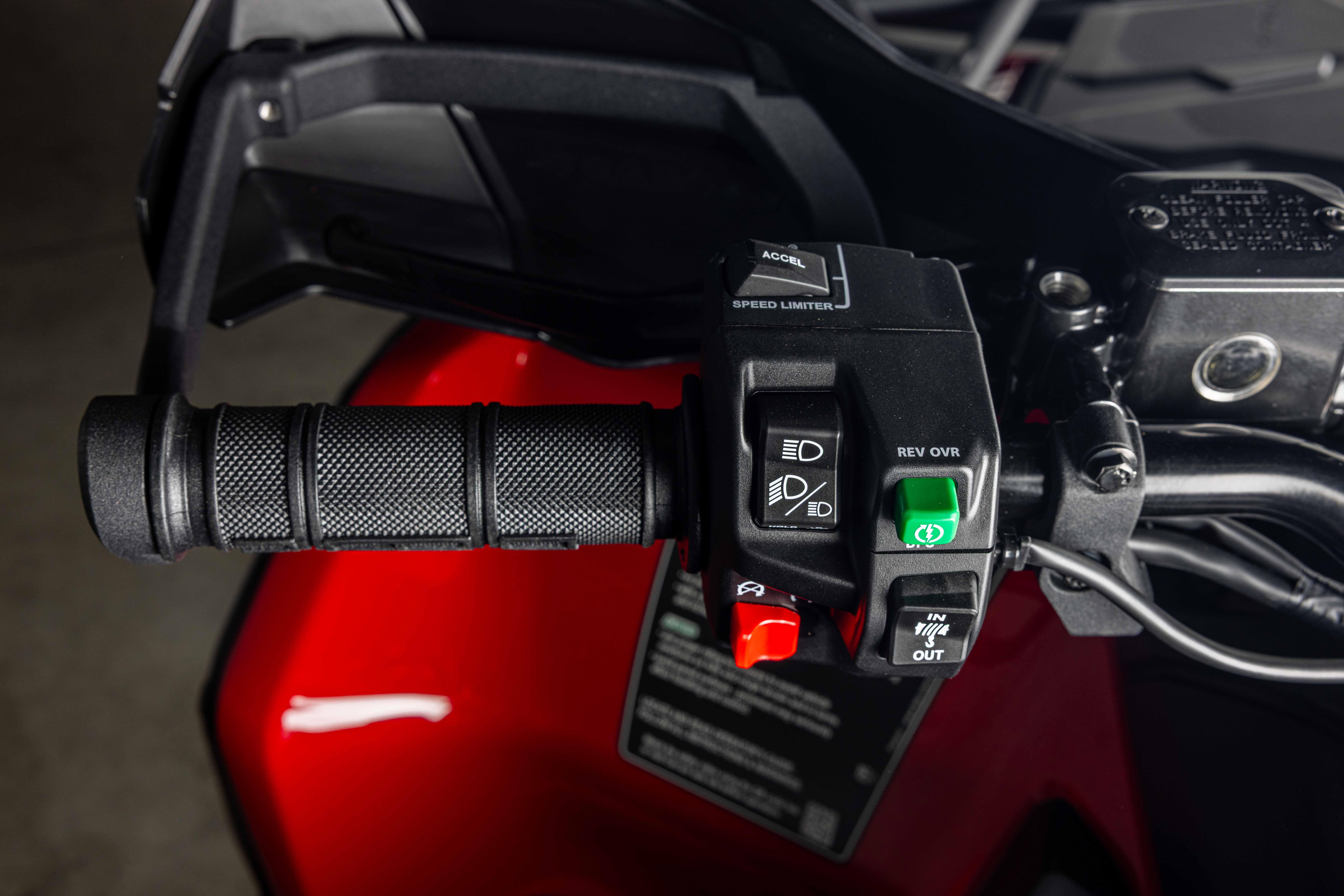 2027 Can-Am OUTLANDER PRO XT HD7 ATV
