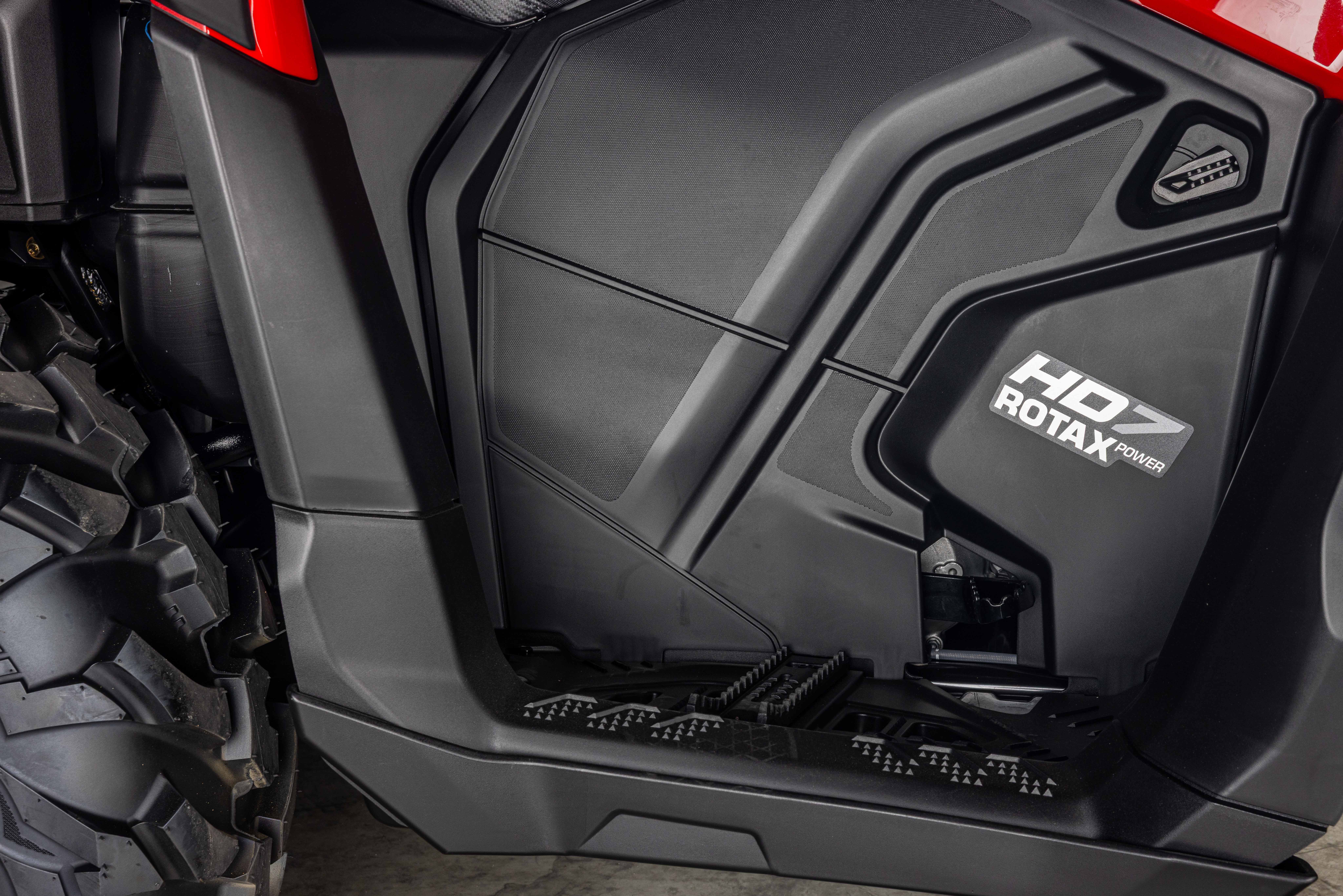 2027 Can-Am OUTLANDER PRO XT HD7 ATV
