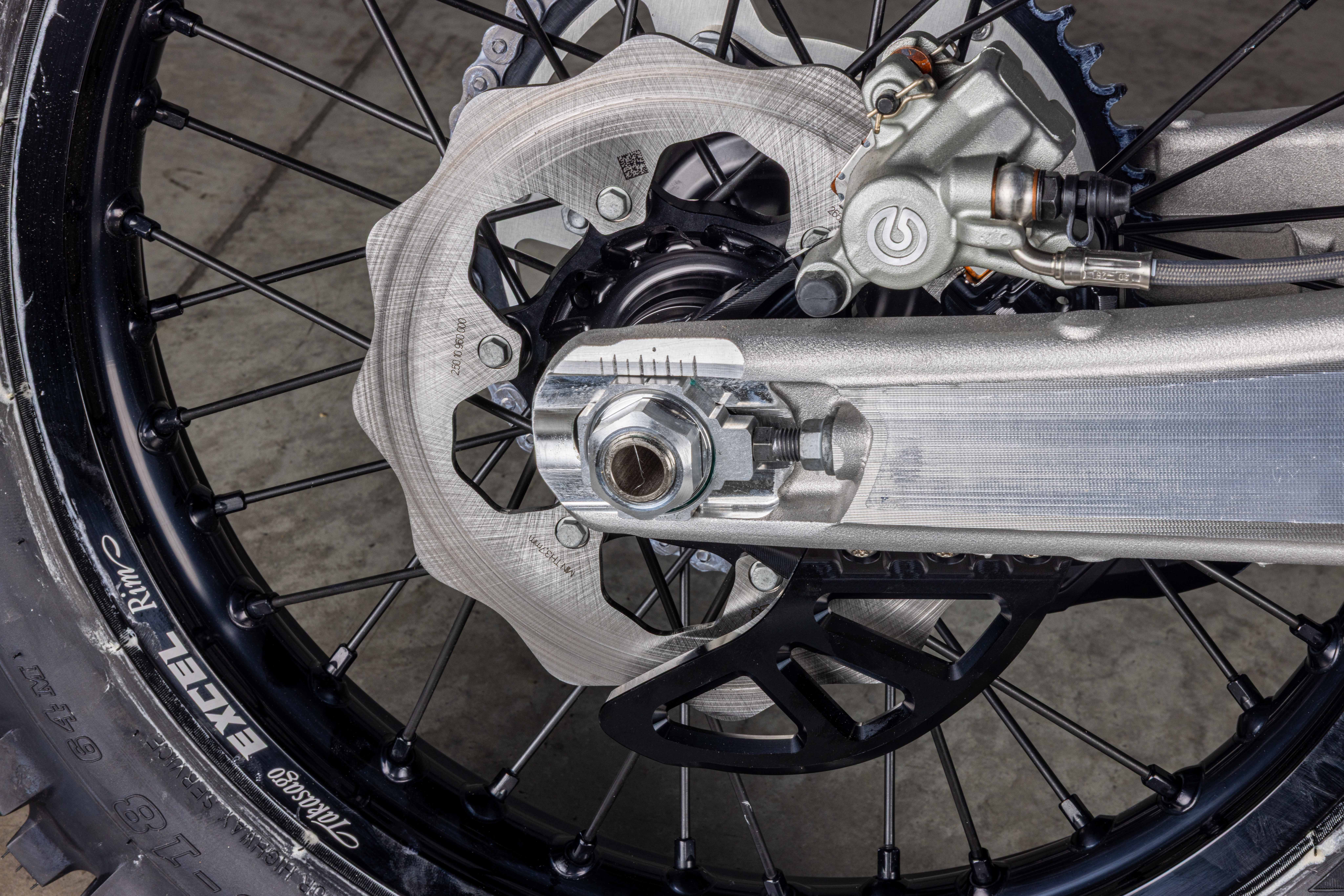2027 HUSQVARNA TE 300 PRO MOTORCYCLE