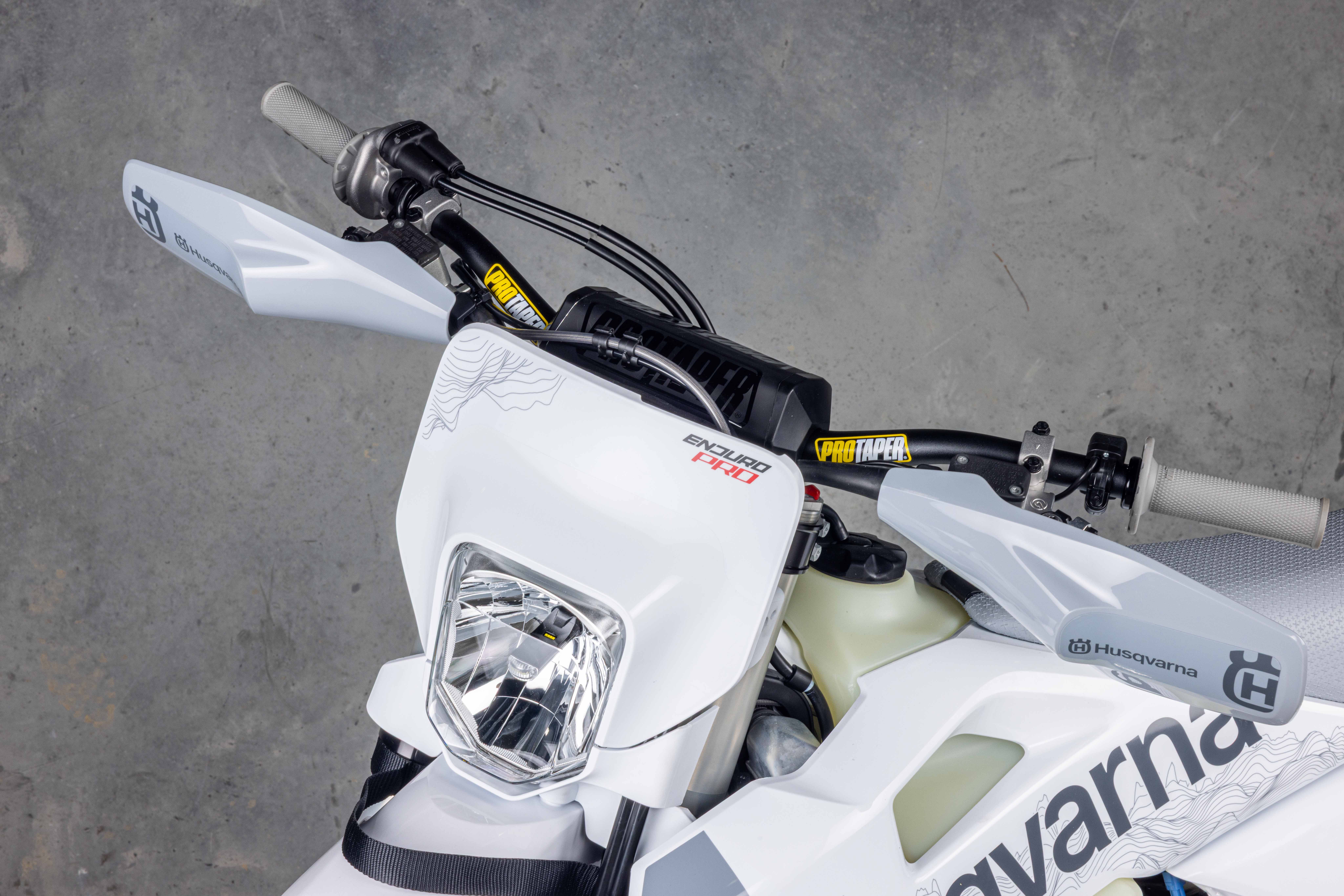 2027 HUSQVARNA TE 300 PRO MOTORCYCLE