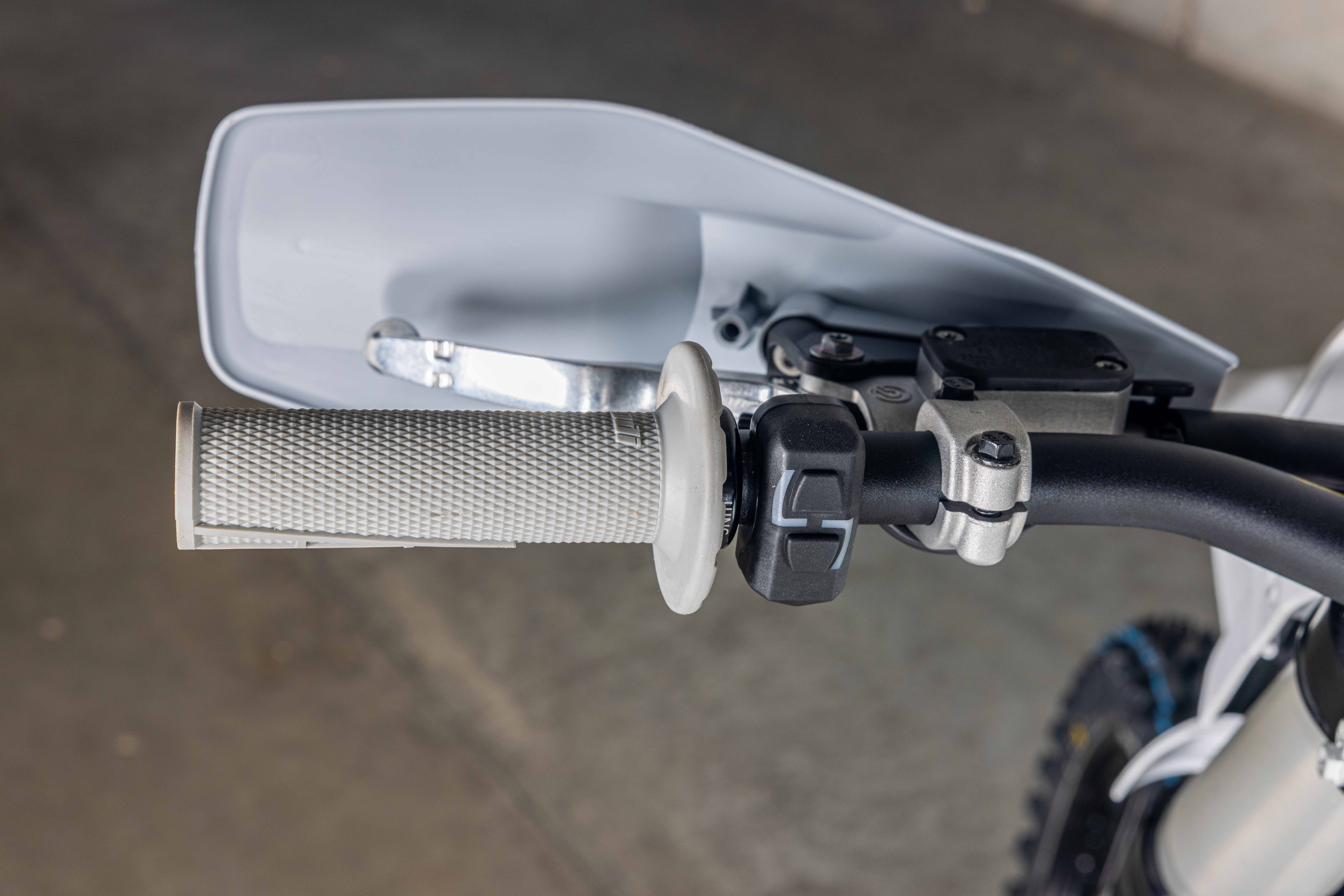 2027 HUSQVARNA TE 300 PRO MOTORCYCLE