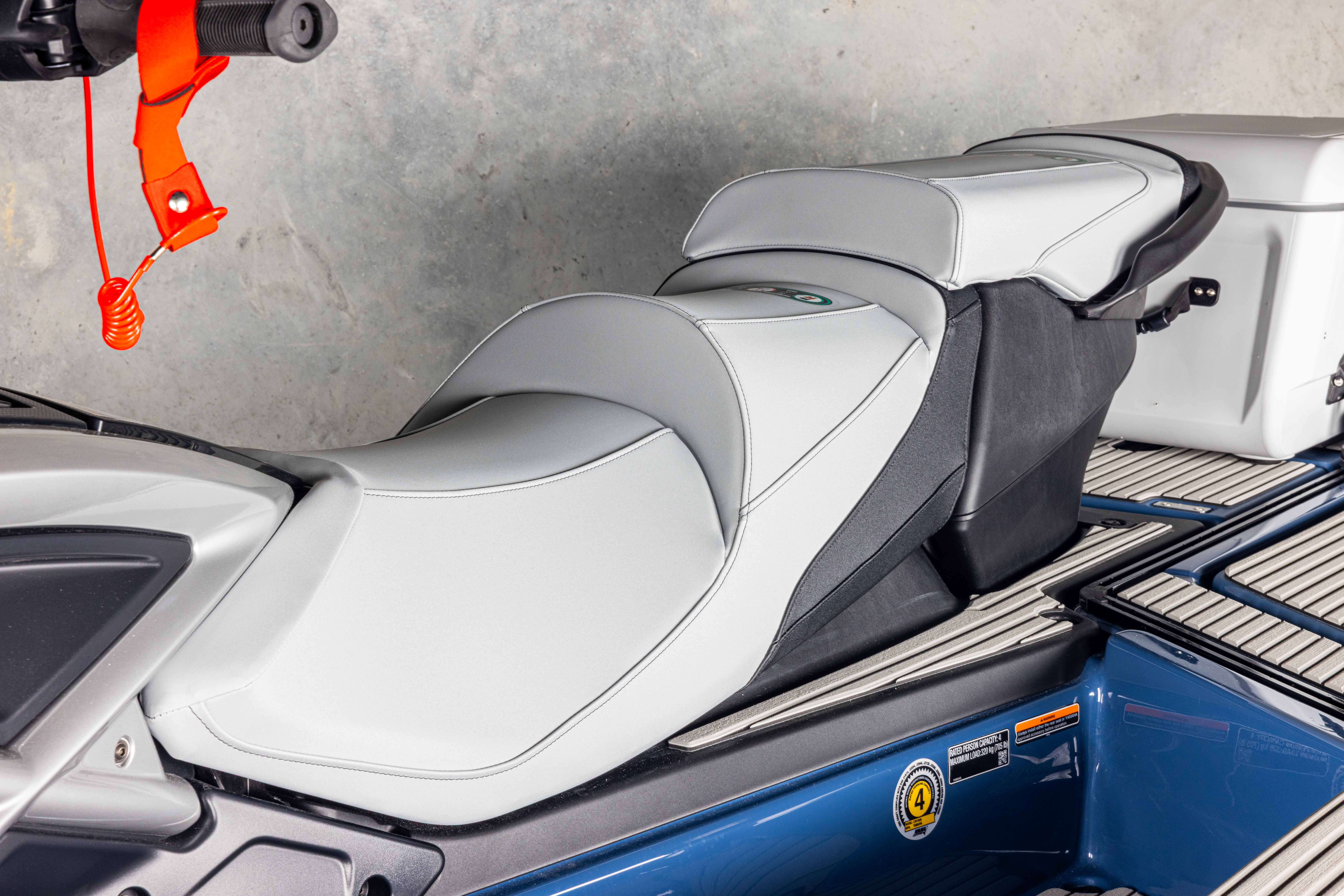 2027 Yamaha Waverunner CROSSWAVE WATERCRAFT